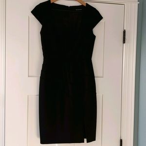 Black Halo Sheath Dress Size 4